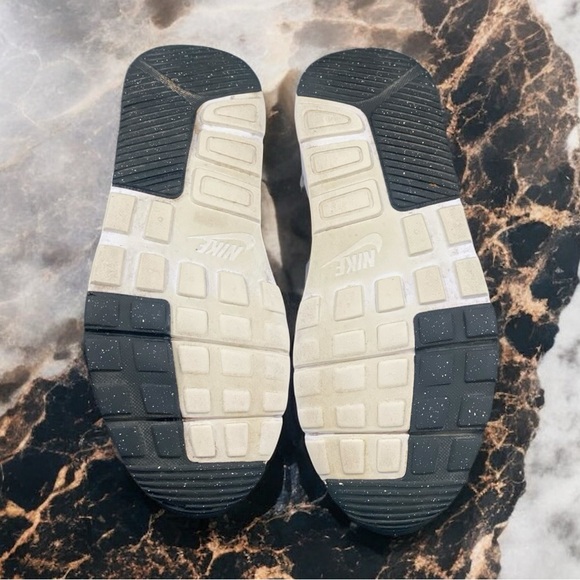 Nike Air Max SC Black White Men’s 9.5 Running Sneakers CW4554-001 Comfort Shoe - Picture 11 of 12